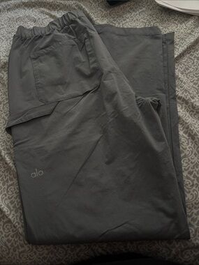 ALO Yoga Charcoal Gray Lounge Pants